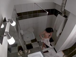 I fshehur kamera - treshe dush, falas i rritur video kapëse 72 | xhamster