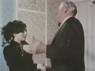 Lacom asistente medicale 1975: asistente medicale on-line sex clamă clamă b5