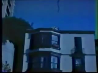 Playthings 1979 - hármasban, ingyenes xnxx hármasban trágár film film