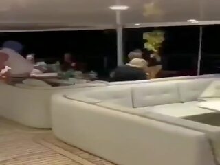 Trẻ phụ nữ fucked lược trong khách sạn trong trước của nhiều người: miễn phí người lớn video 4f | xhamster