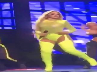 Hadise sexy tanzen elite arsch istanbul 2019, sex klammer 9d