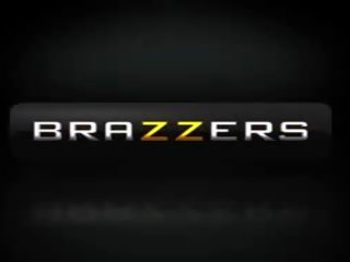 的brazzers - 實 妻子 故事 - capri cavanni keiran 背風處