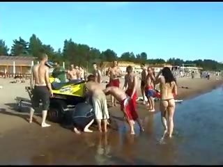 Fabulous 青少年 nudists 集 向上 这 裸体 海滩 甚至 热